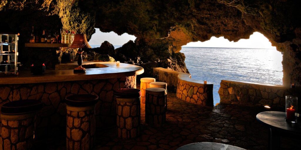 the-caves-resort-dive-gallery8